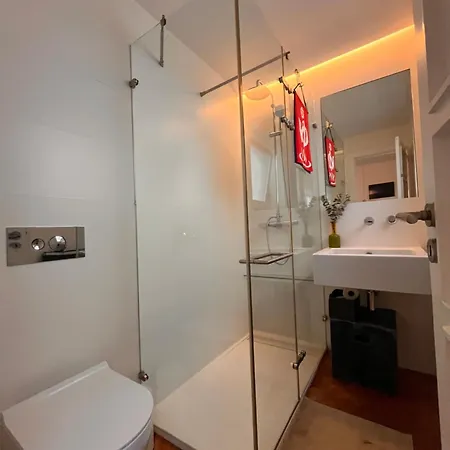 Апартаменты Penthouse Estrela Amazing River And City Views Лиссабон
